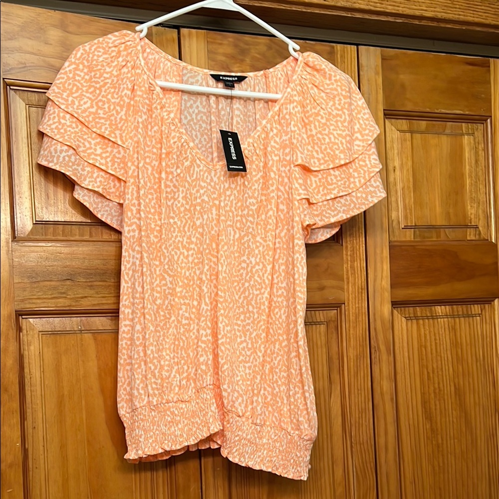 Express NWT spring blouse size S